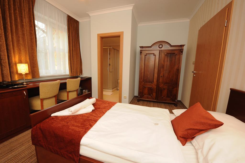 Hotel Encian Rajecké Teplice Exteriér fotografie